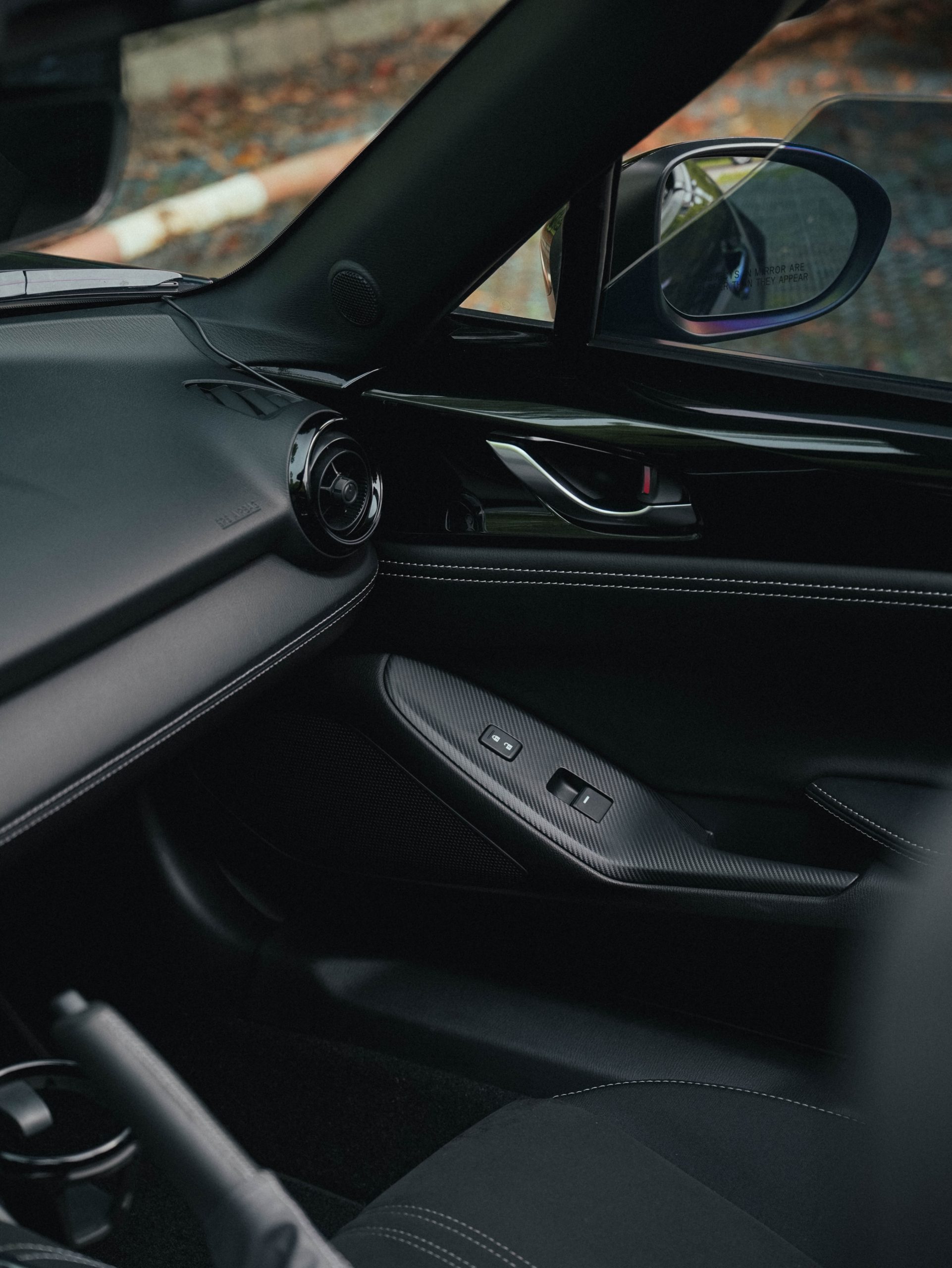 MAZDA MX-5 photo 11